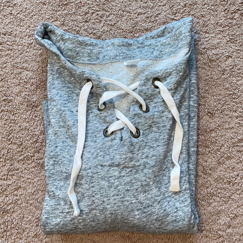 crew neck